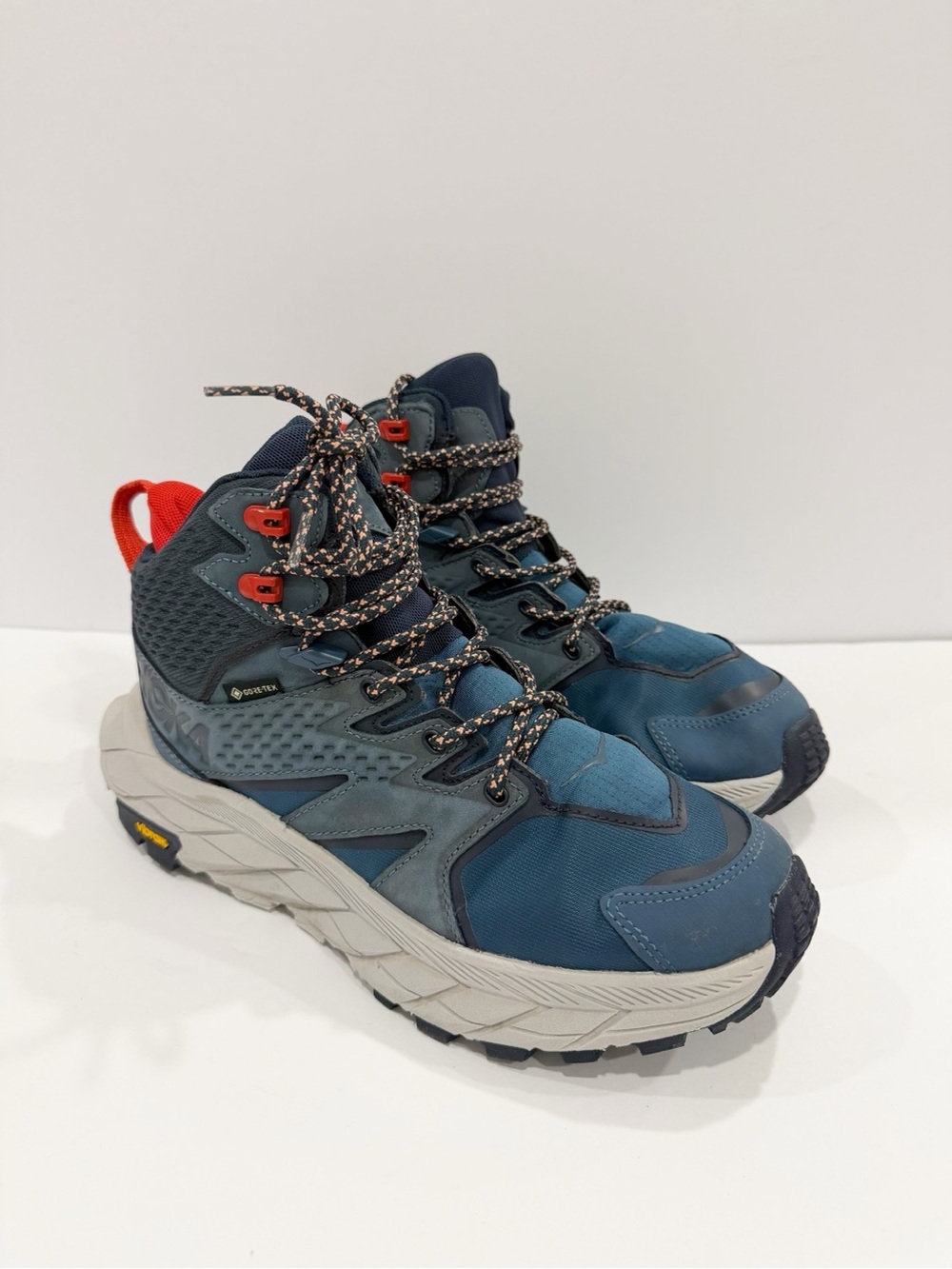 Hoka One One  Anacapa Mid GTX Women’s hiking boots